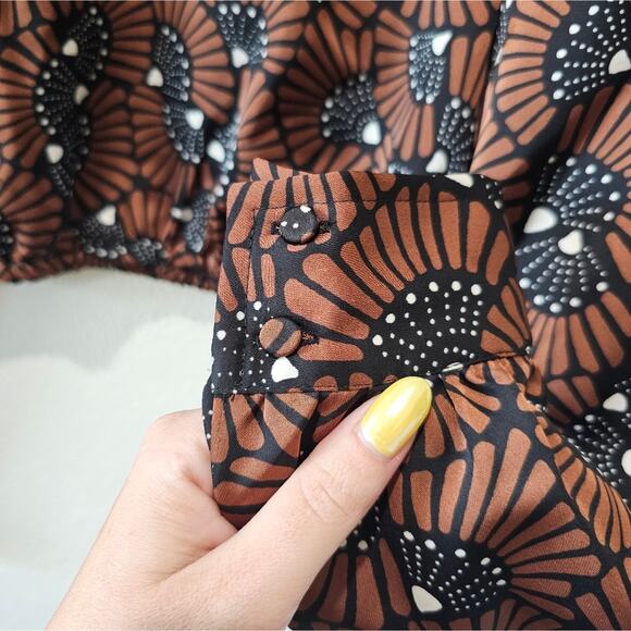 NWOT House of Harlow Cropped Long Sleeve Blouse - Picture 3 of 7